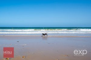 two minutes away the beach